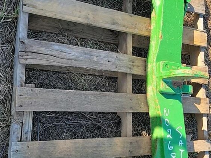 john-deere-quick-attach-image-1