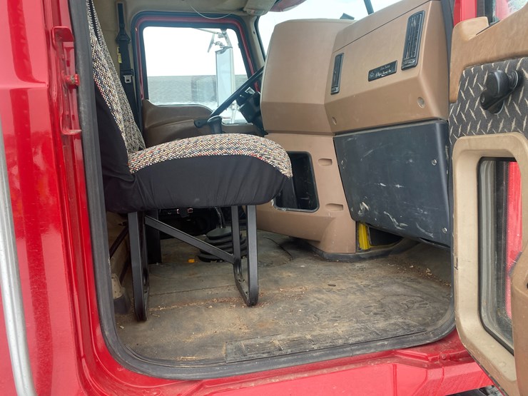 #302-•-2009-mack-gu713-semi-tractor-(has-wi-title)-(mosinee,-wi)-image-130