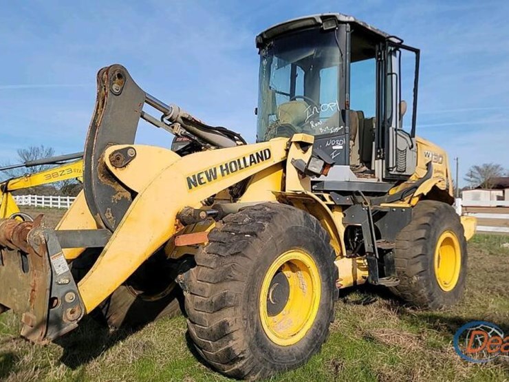 new-holland-w130-image-1