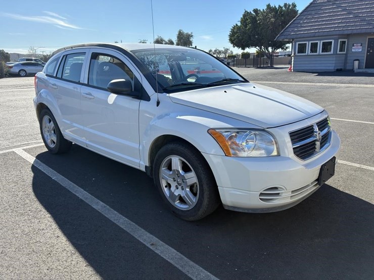 2009-dodge-caliber-image-2