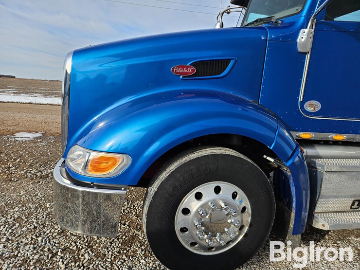 2013-peterbilt-386-image-14
