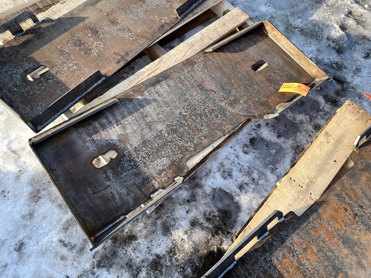 #18043-•-unused-formed-skid-steer-fork-frame-attachments-(princeton,-mn)-image-1