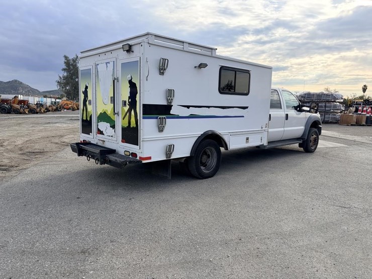 2012-ford-f550-image-3