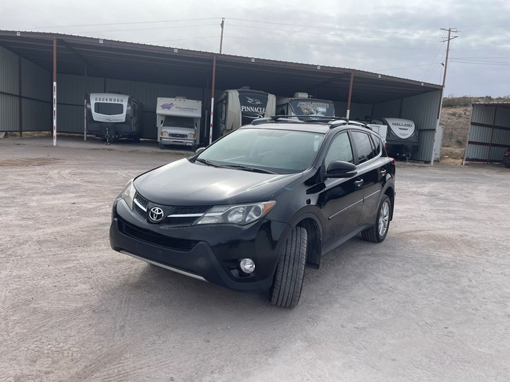 2013-toyota-rav4-image-1