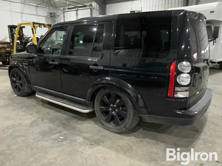 2016-land-rover-lr4-image-7