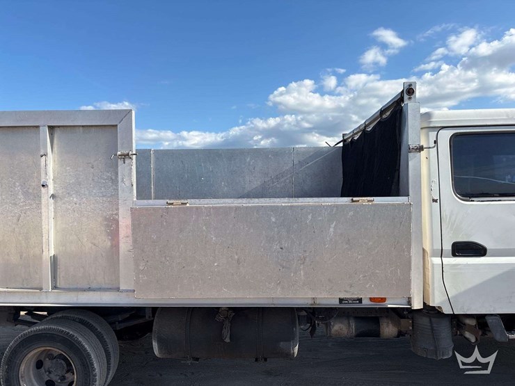 2007-mitsubishi-fuso-fe84d-image-28