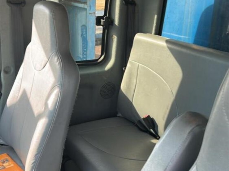 2006-international-durastar-4400-image-14