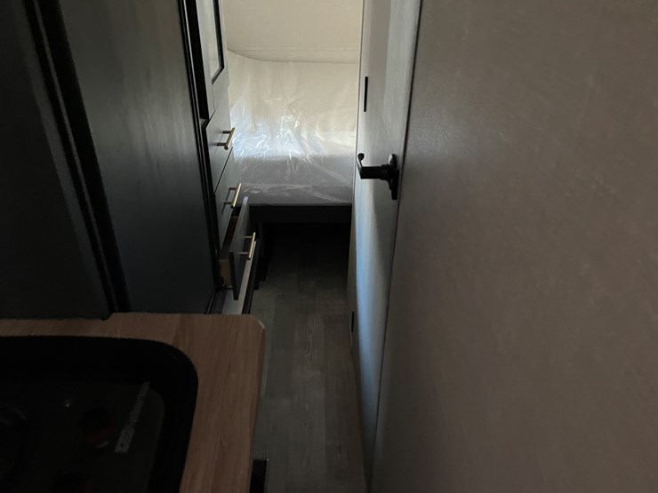 #149-•-2024-r-pod-trailer-(nm-title)-image-60