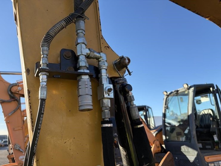 2017-caterpillar-305.5e2-cr-image-11