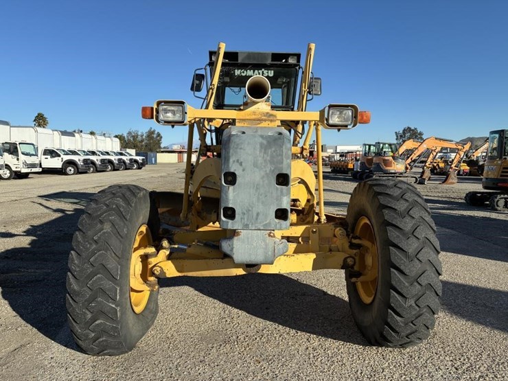 2004-komatsu-gd555-image-7