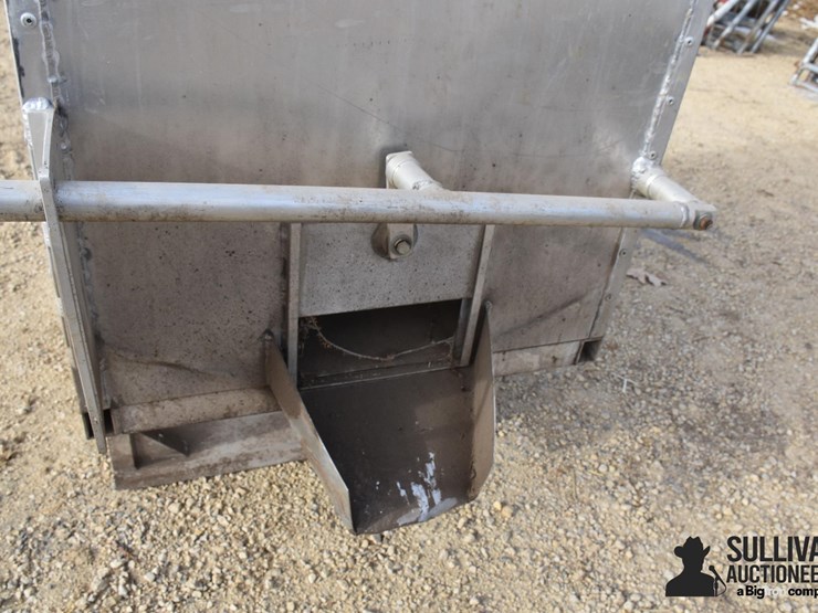 livestock-feeder-image-6
