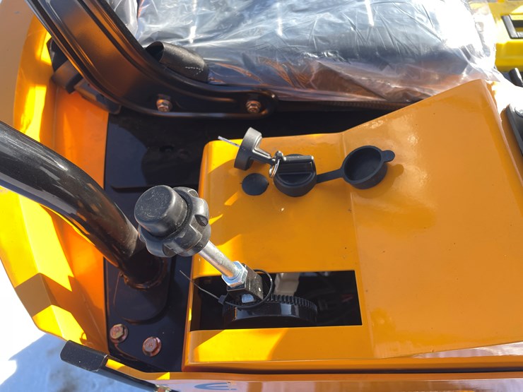 #132-•-miva-va13-mini-excavator-(mosinee,-wi)-image-19