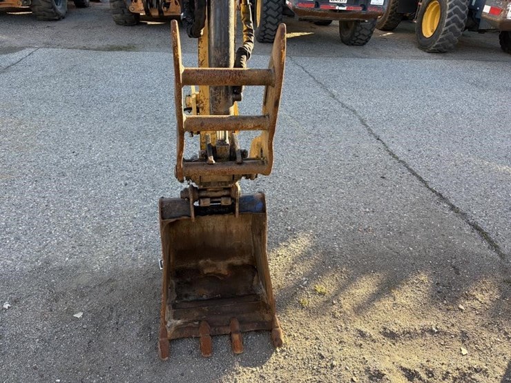 2017-caterpillar-305.5e2-cr-image-10