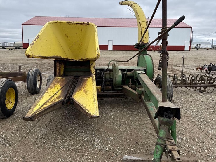 john-deere-38-image-1