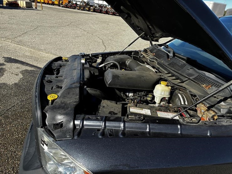 2015-dodge-ram-1500-image-5