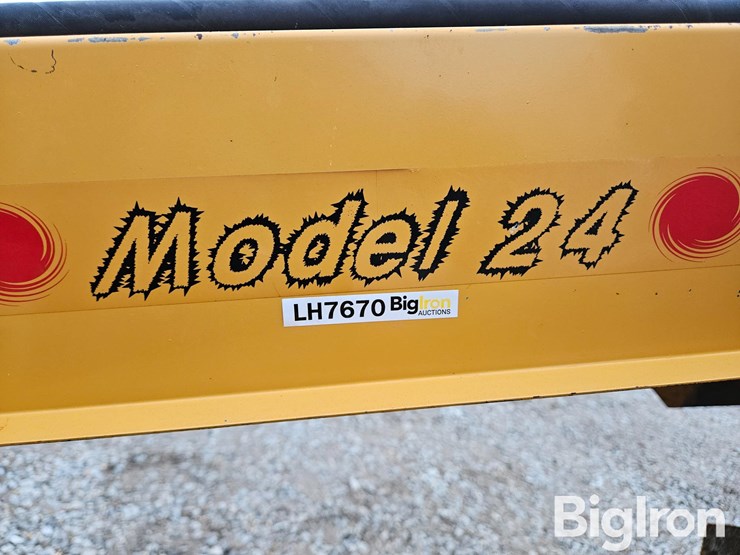 2010-hurricane-24-pull-type-ditcher-image-20