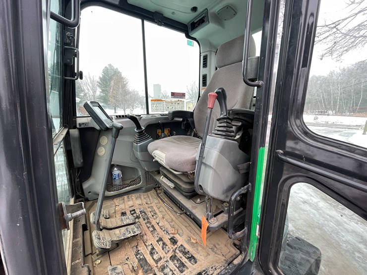 2014-bobcat-e85-image-58