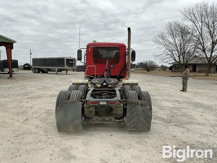 2016-mack-pinnacle-cxu613-image-6