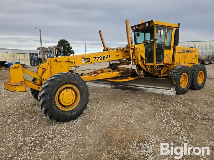 deere-772bh-image-1