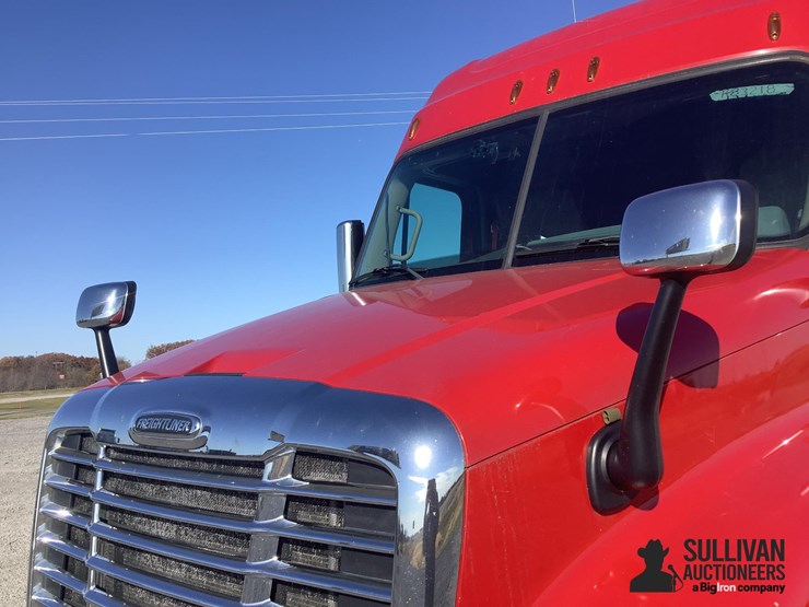 2018-freightliner-cascadia-125-image-19