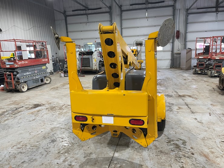 2013-bil-jax-3632t-image-9