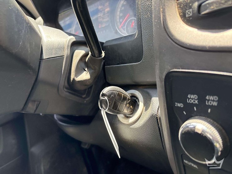 2014-dodge-1500-image-26