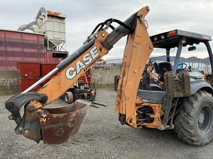 2018-case-580sn-image-14