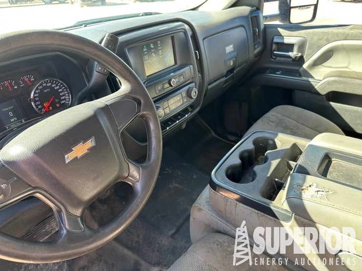 2019-chevrolet-2500-image-3