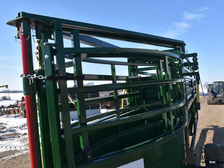 arrowquip-pta-ef16-s/a-livestock-chute-image-20