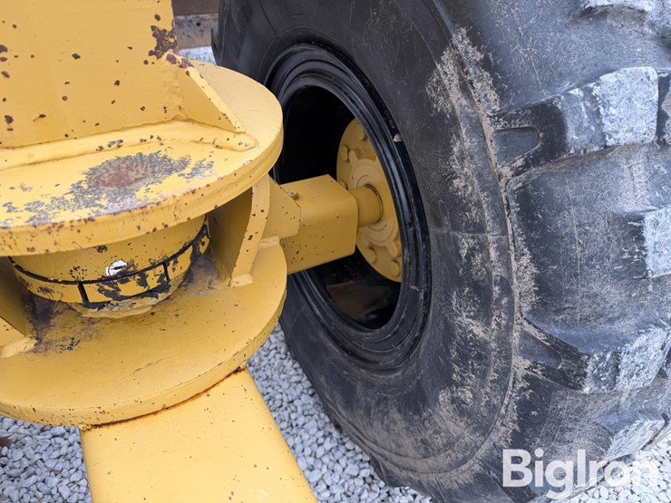 2010-holcomb-1200-image-16