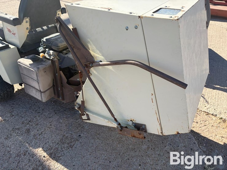 2000-grasshopper-614-image-12