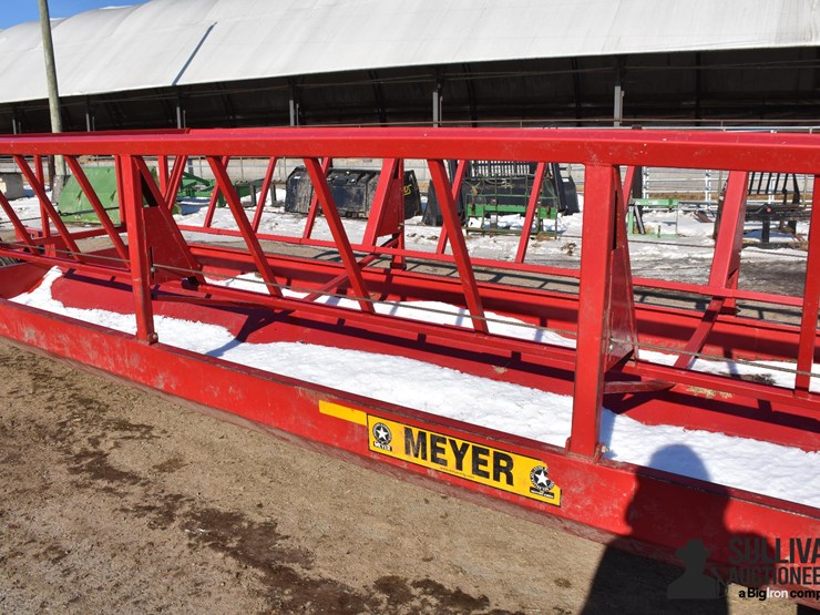 meyer-p-series-portable-bunk-feeder-image-15