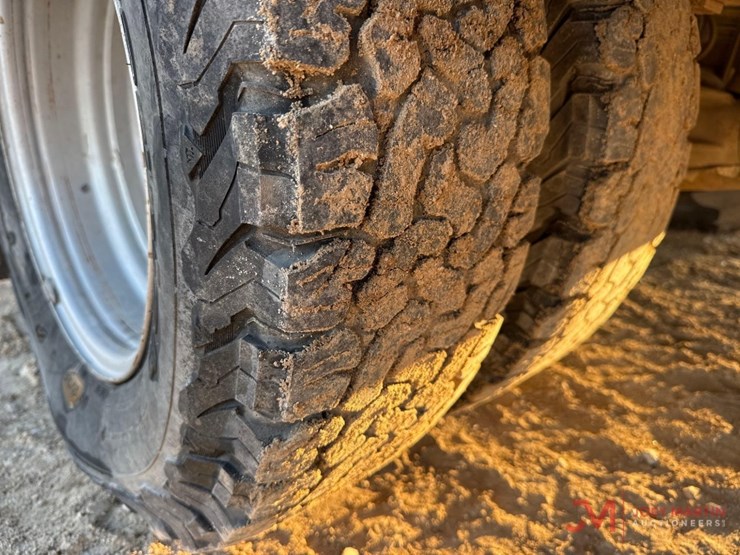 2017-ford-f350-xl-image-16