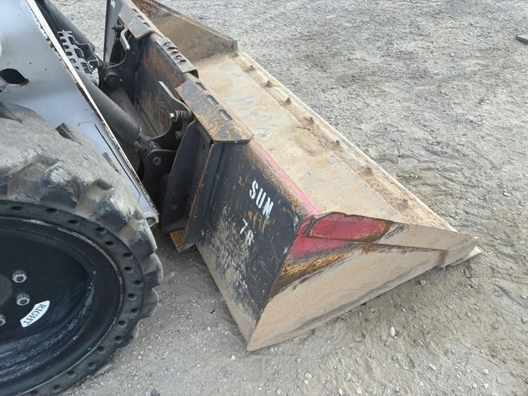 2018-bobcat-s570-image-6