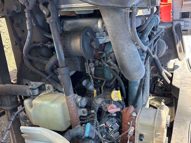 2005-international-durastar-4300-image-14