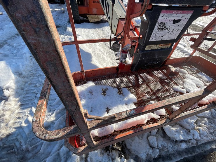 2002-jlg-600s-image-22