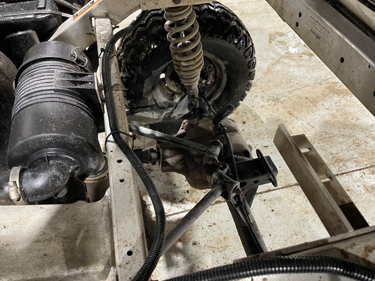 2020-club-car-carryall-1700-image-34