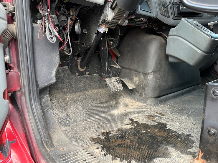 2007-international-7400-image-58