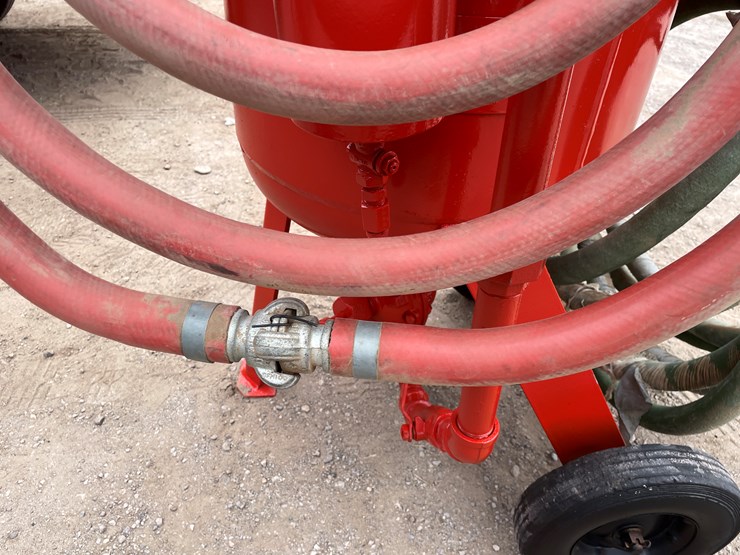 #205-•-sandblaster-and-pot-image-6