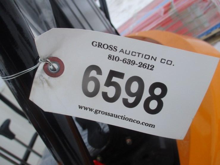 #6598-•-future-ft15-mini-excavator-13.5hp-gas,-rubber-track,16in-digging-bucket,-hydraulic-plumbing,-bulldozer-blade,-manual-thumb-image-7