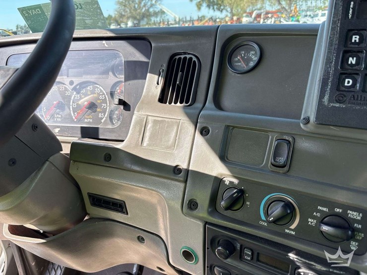 2007-sterling-l7500-image-20