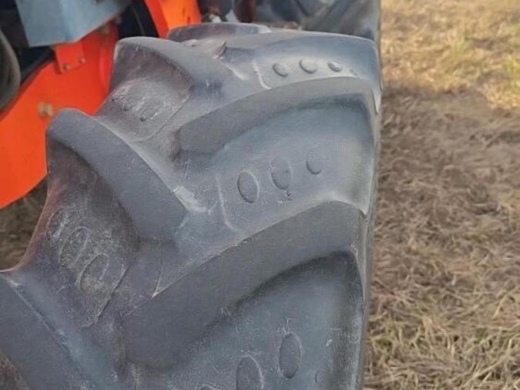 kubota-la1353-image-36