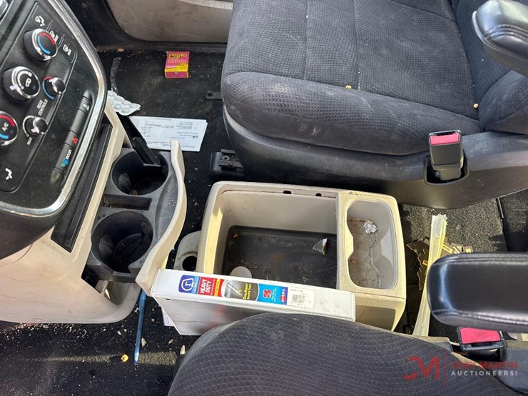 2014-dodge-grand-caravan-image-20