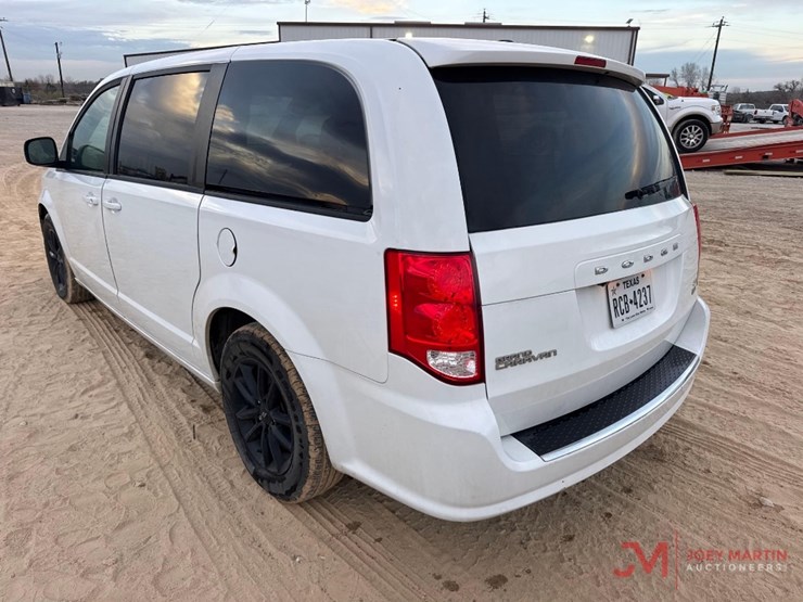 2019-dodge-grand-caravan-image-3