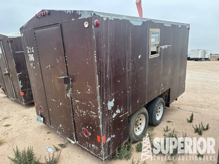 (x)-2000-terry's-trailers-t/a-bp-crewhouse-traile...-image-2