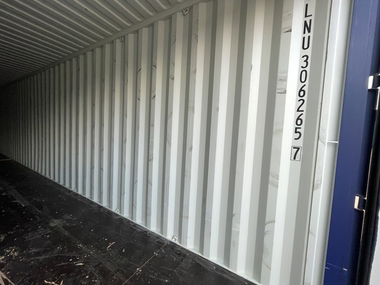 #200b-•-40'-container-image-14