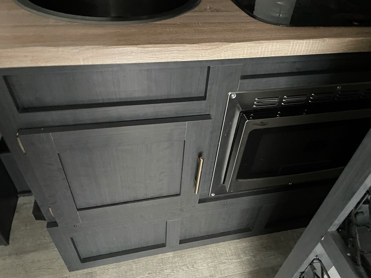 #149-•-2024-r-pod-trailer-(nm-title)-image-53