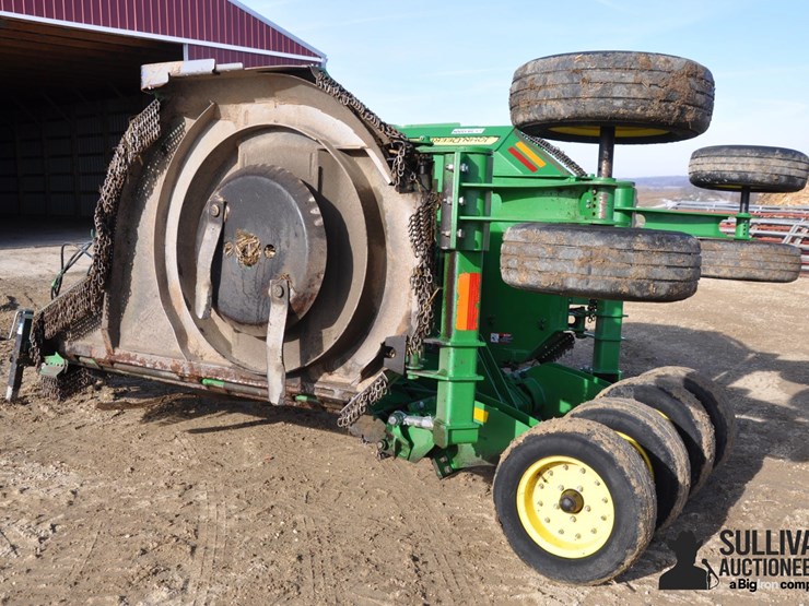 2019-john-deere-r15-image-7