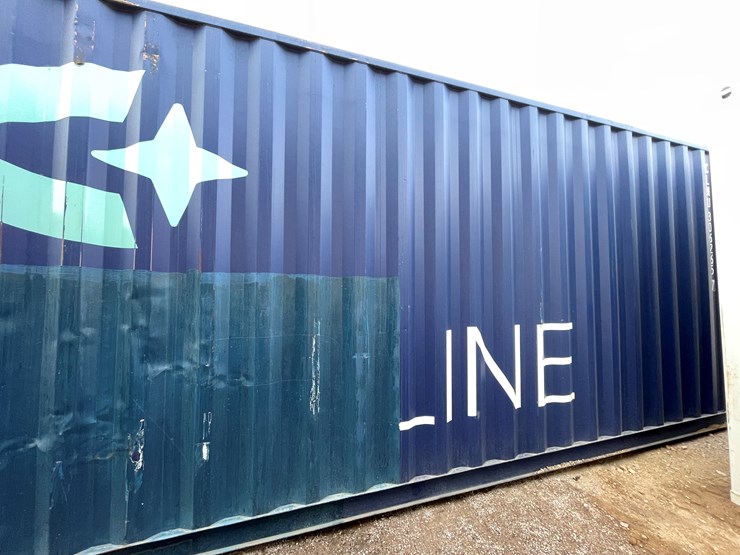 #200b-•-40'-container-image-6
