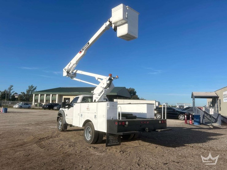 2012-ford-f550-image-5